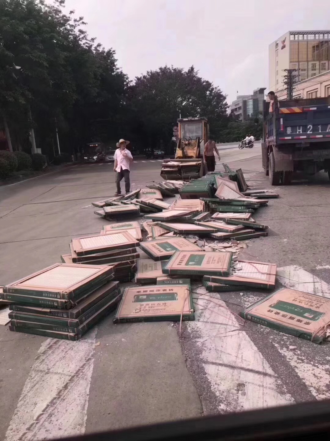 為什么收貨時出現(xiàn)少貨或者破損？